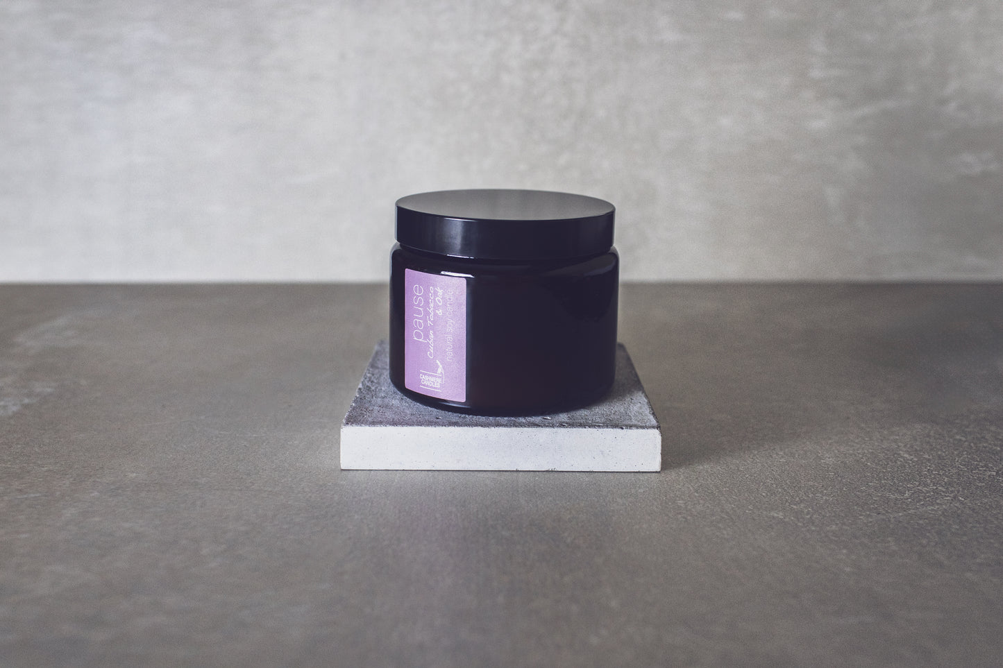Pause Natural Soy Large 3 Wick Candle (Cuban Tobacco & Oak)
